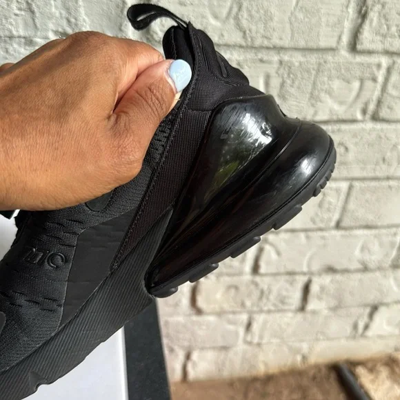 Nike Women’s Air Max 270 size 9.5 - Picture 6 of 9